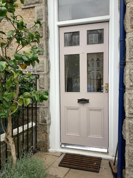 Lovely 1 Bed Flat In Victorian House 300M Seafront Penzance Eksteriør billede